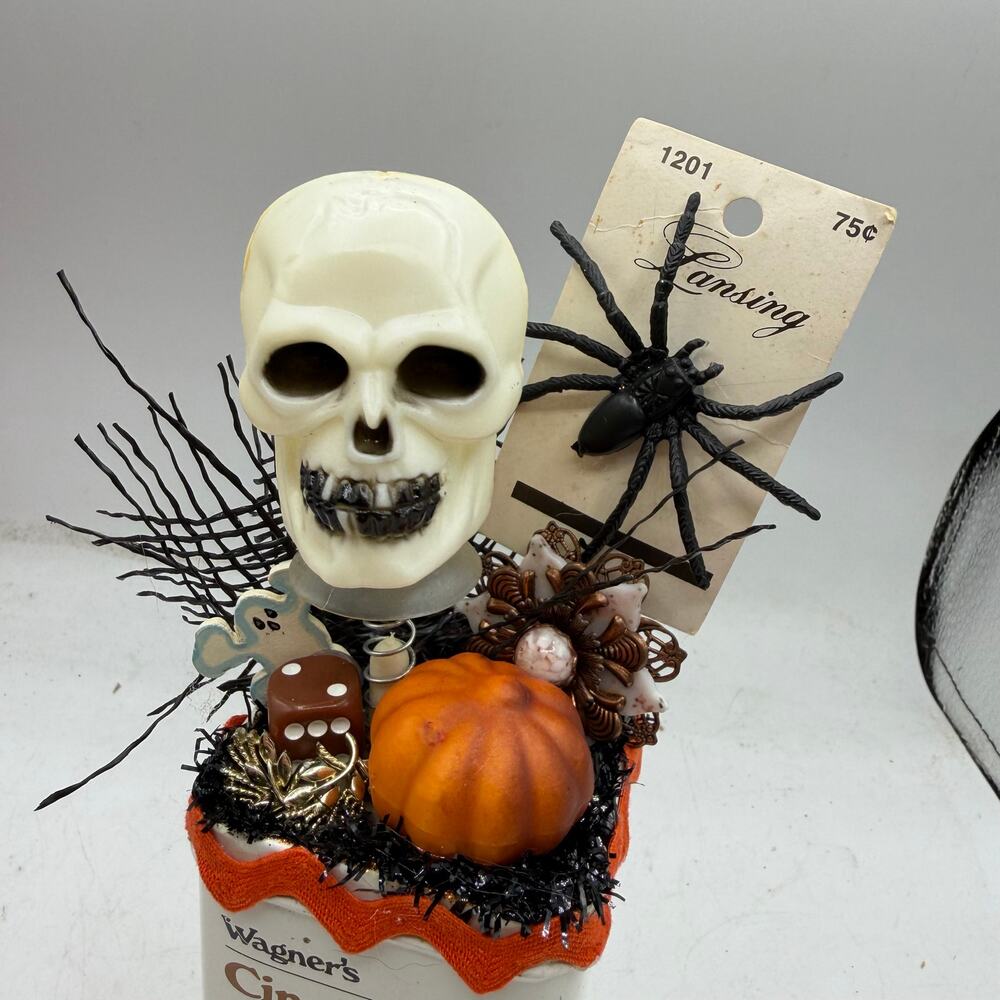 Halloween Skull Wagner Cinnamon and Spice centerpiece -Assemblage Tea Tin - Picture 2 of 6